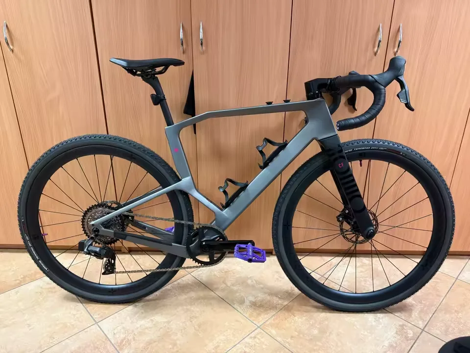 Verified AliExpress buyer photo, 10PLUS gravel wheels